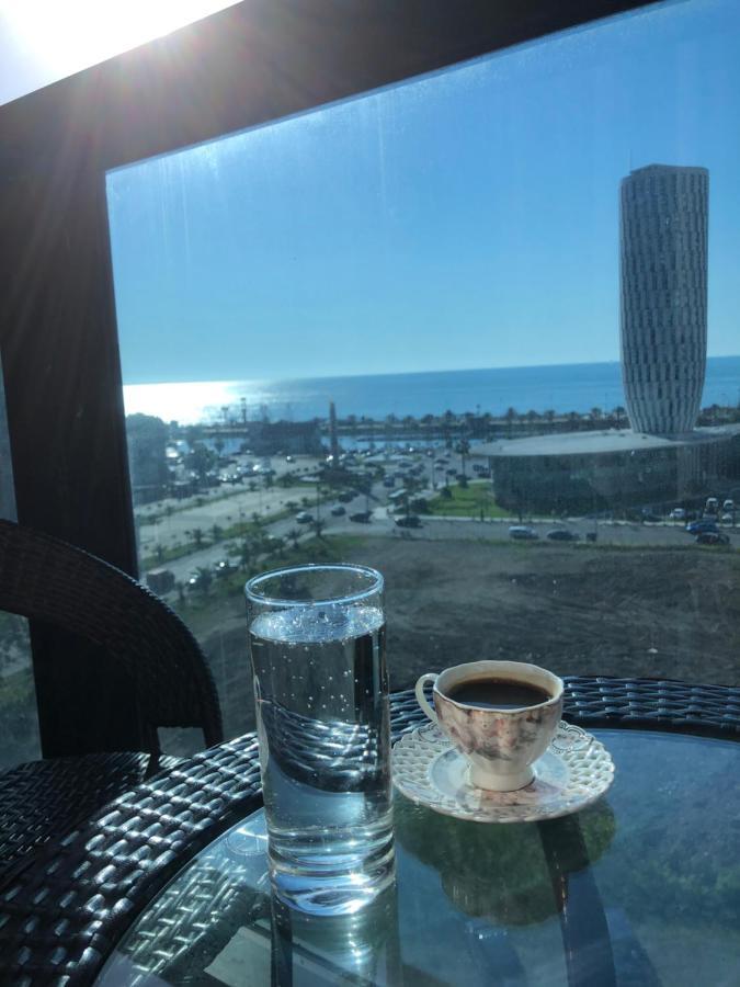 Апартамент У Моря Batumi Exteriör bild